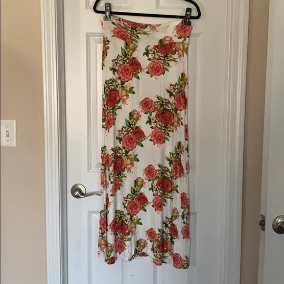 Maxi skirt - Picture 1 of 3